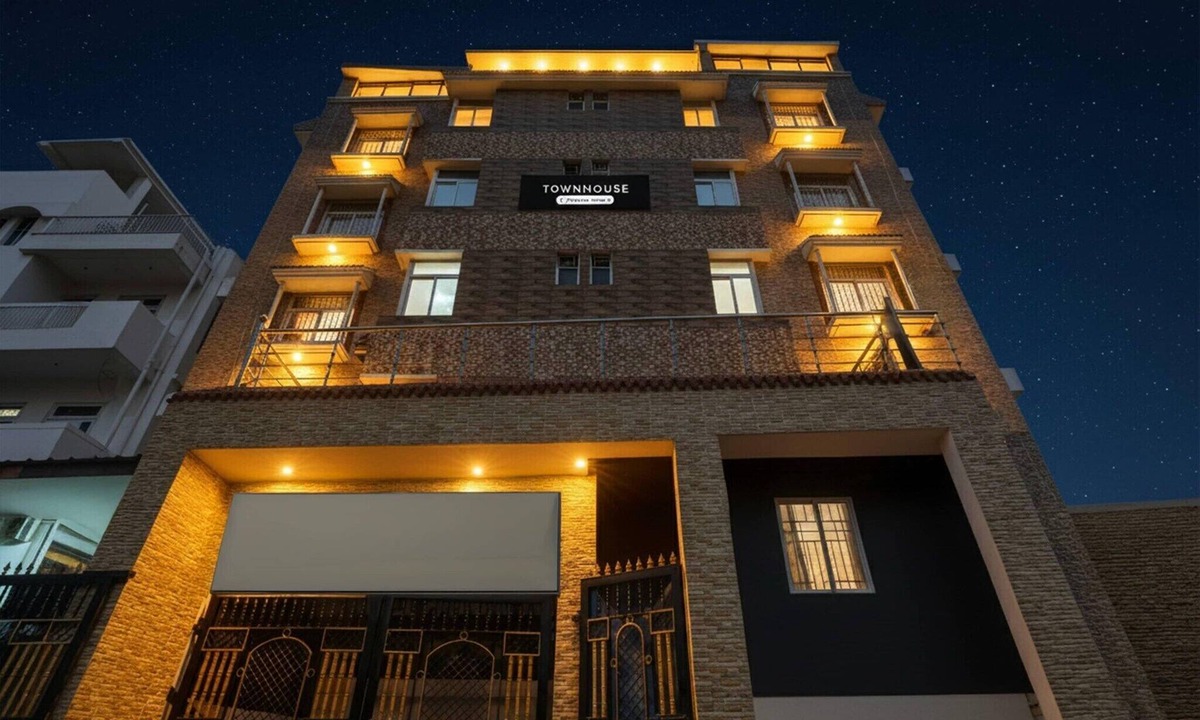 Danapur House | DeluxeHotel Pranjal Inn