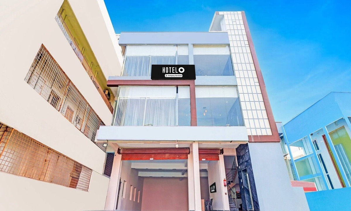 Vijayawada House | DeluxeHotel Sri vihaan premium ROOMS