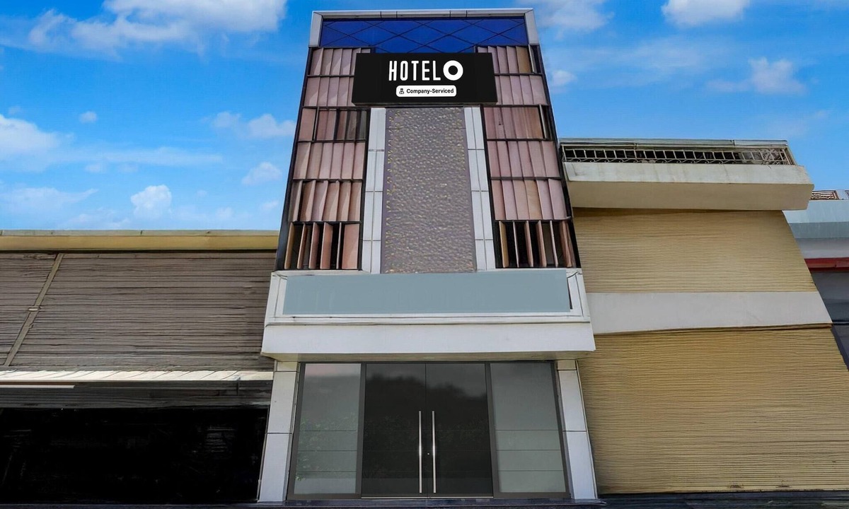 Allahabad House | DeluxeKrishna Inn