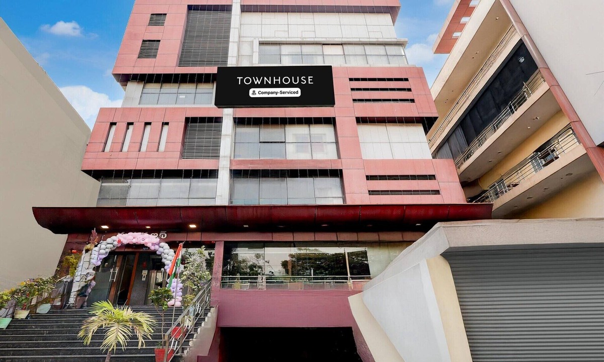 Visakhapatnam House | DeluxeMadhura Inn