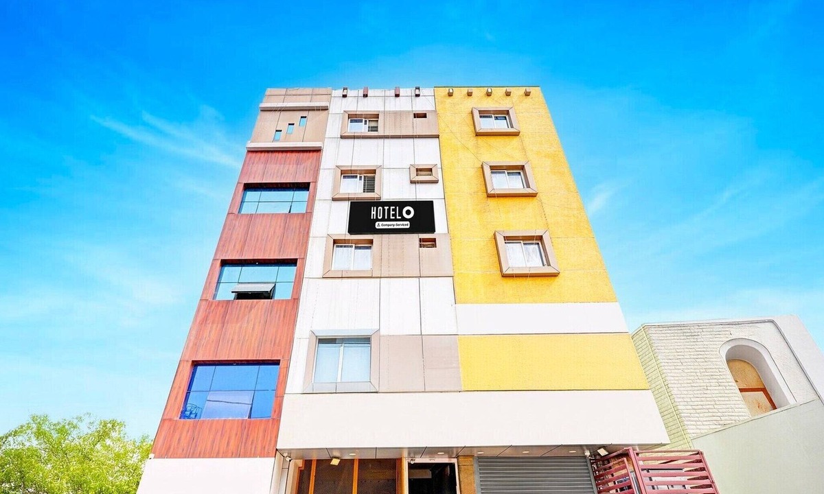 Bengaluru House | DeluxeSrigandhakavalu formerly Chamundeshwari