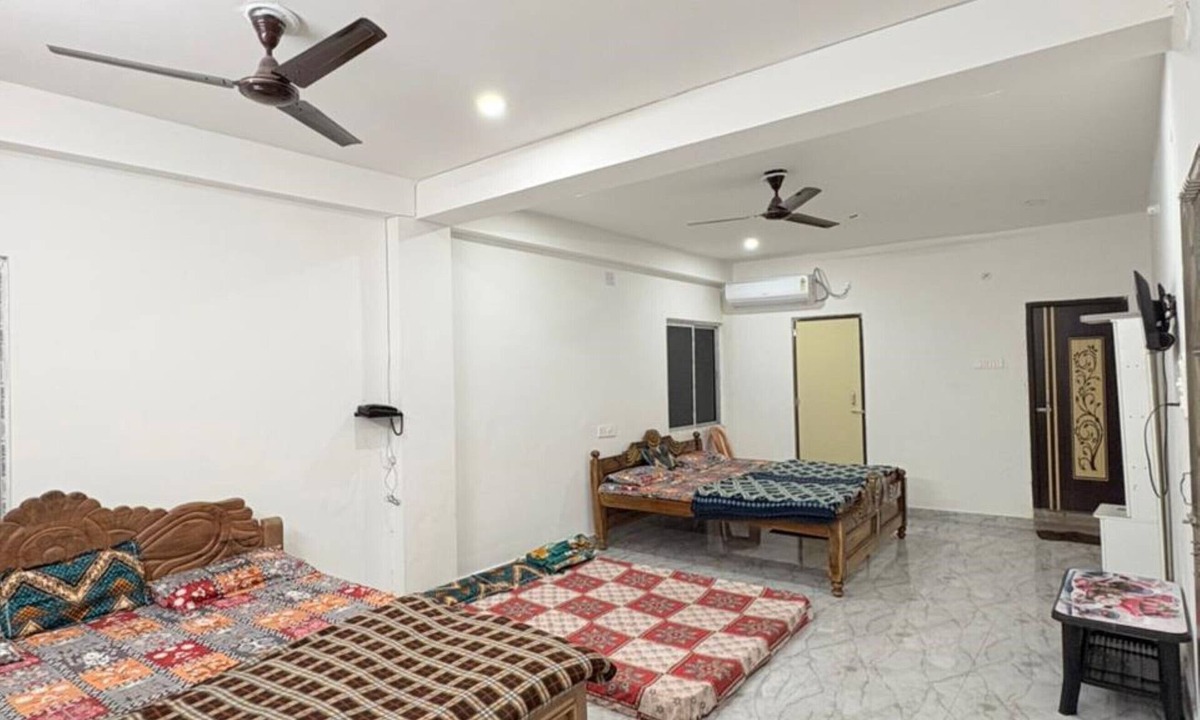 Deoghar Hotel | Deoghar Hotel shivay palace