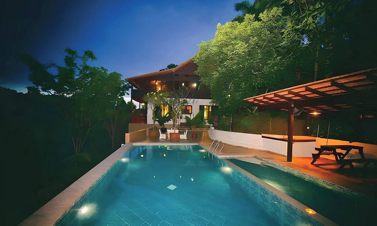 Pantai Villa | Deserenity Exclusive Jungle Resort Seremban