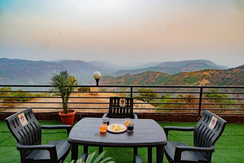 Mahabaleshwar House | Devanand Villa 5BHK Mahabaleshwar