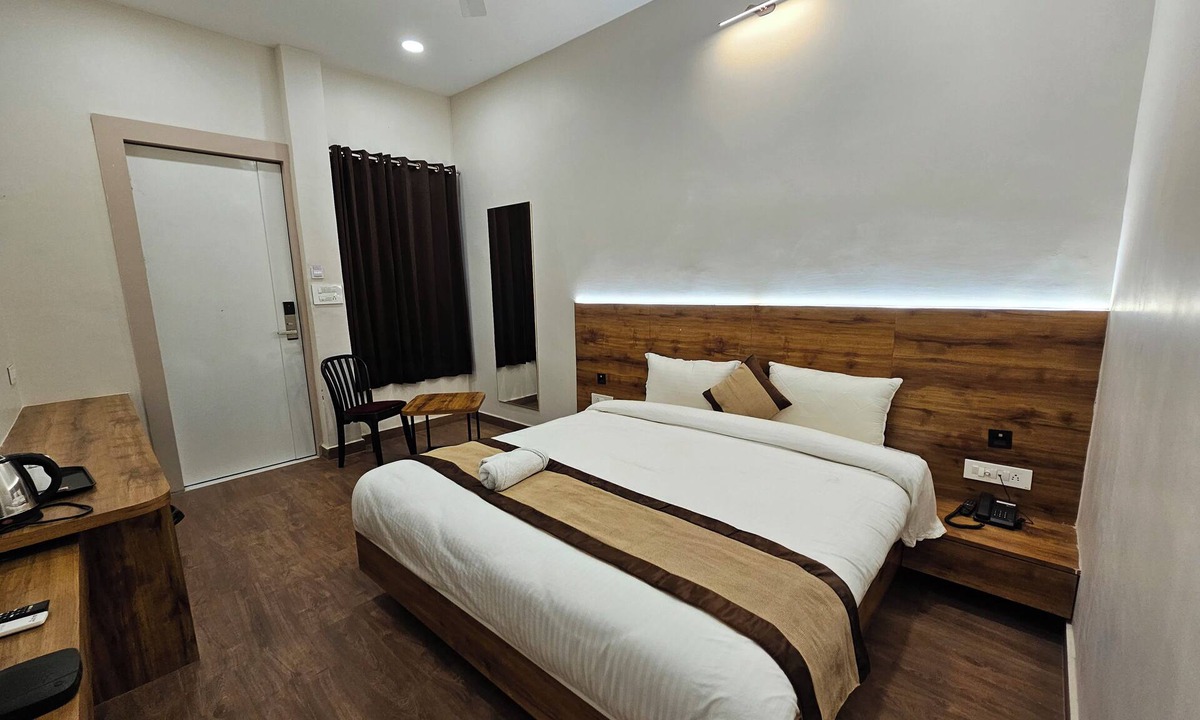 Gwalior Hotel | Devki Grand Hotel