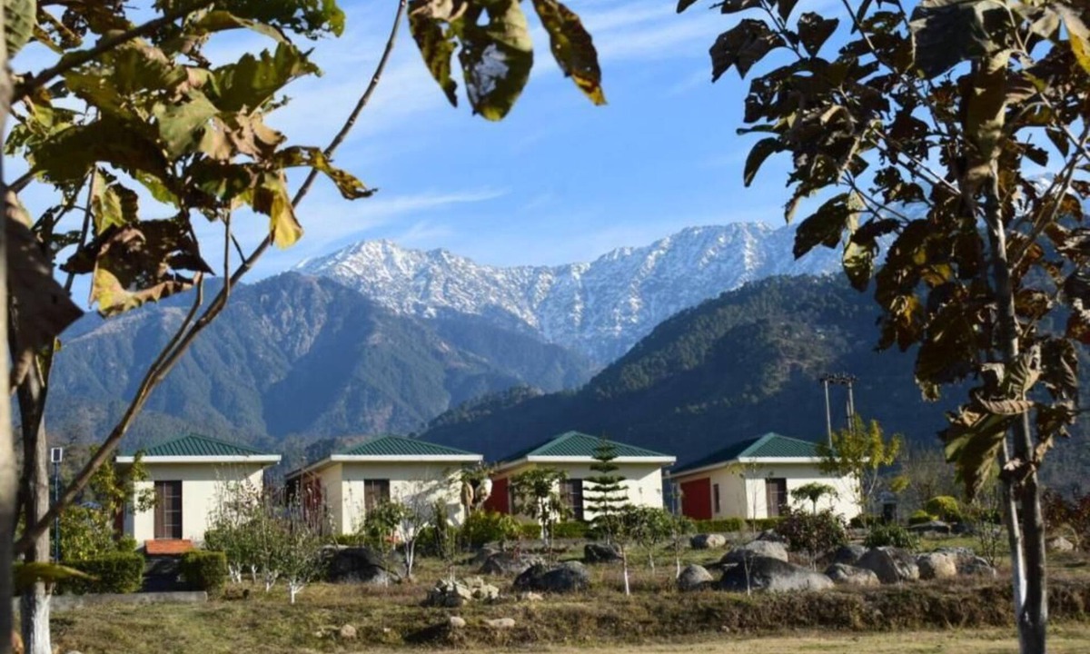 Dharamshala Apartment | Dhauladhar View Village Resort