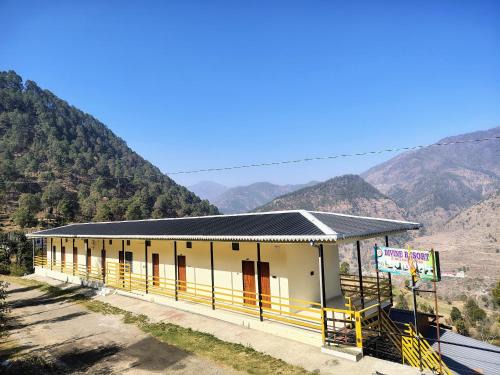 Rajgarhi Resort | Divine Resort Barkot