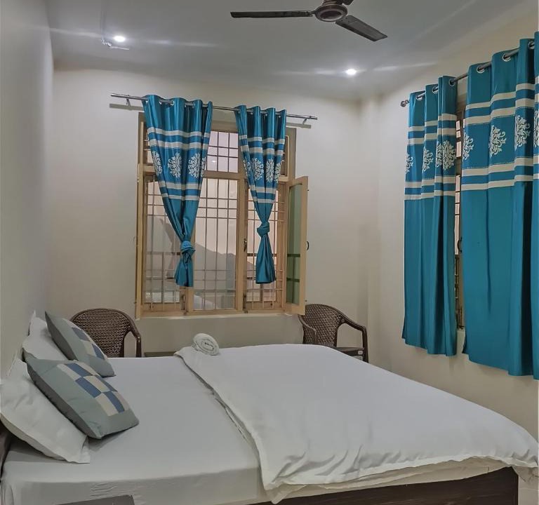 Dharamshala Bed & Breakfast | Eagle View Home Stay