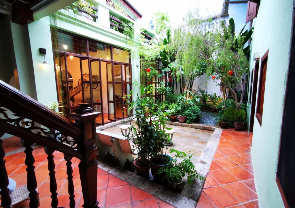Historic George Town Hotel | East Indies Mansion