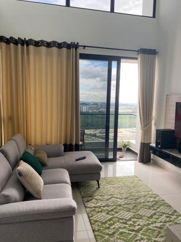 Gelang Patah Apartment | Eco Nest 3 Bedroom Duplex Apartment