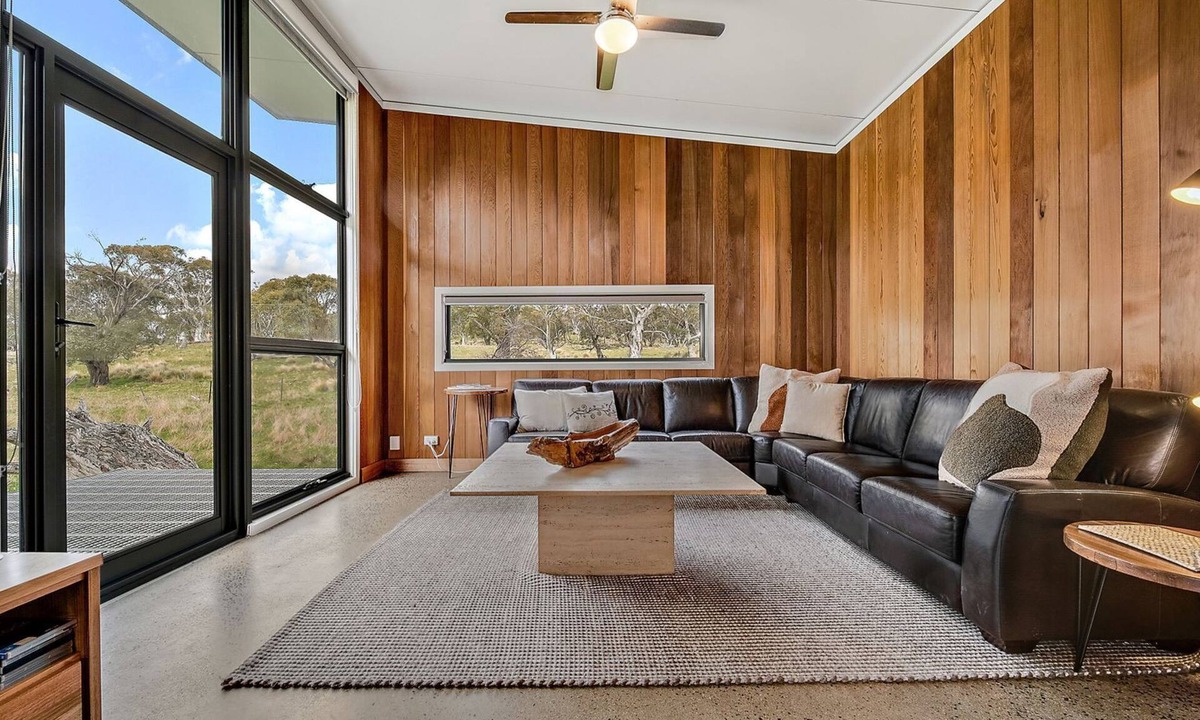 Crackenback Ski Chalet | Ecocrackenback Luxe Chalet 8 - Accessible Accommodation