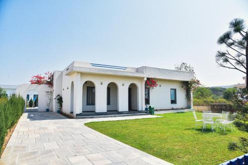 Achrol Villa | Ecotown Resort 3BHK Private Pool Villa