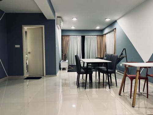 Taman Mutiara Apartment | EkoCheras 6 pax Link MRT Kuala Lumpur