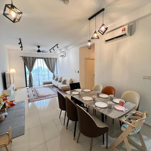 Taman Pertama Apartment | EkoCheras Luxury Stay baby play Free Karaoke&Sauna