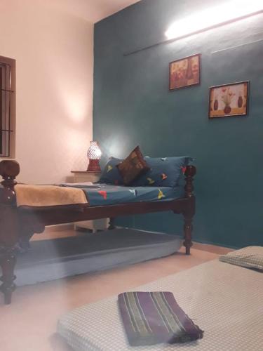 White Town Villa | Elisa home stay