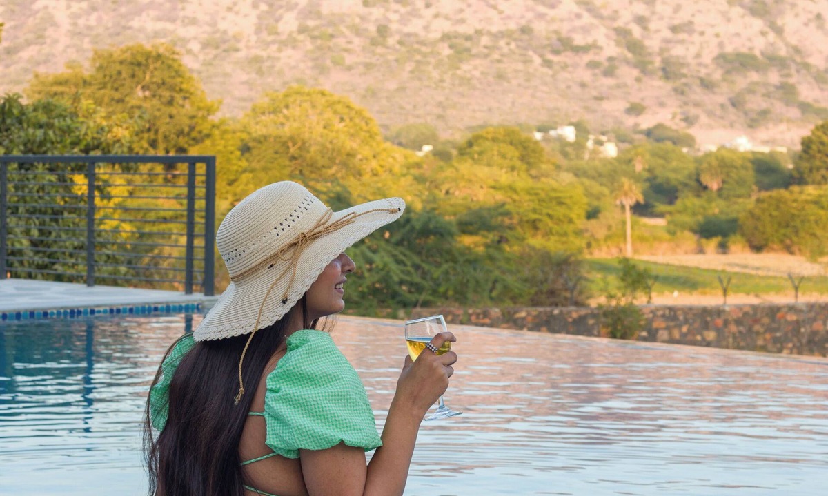 Udaipur District Villa | ELIVAAS Cows & Cuddles 4 BHK
