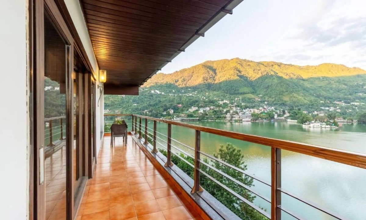 Bhimtal Villa | ELIVAAS Lakeview Manor 3-BHK Luxurious