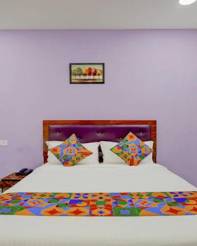Thousand Lights Hotel | Embassy Gate Residency - opp US Embassy