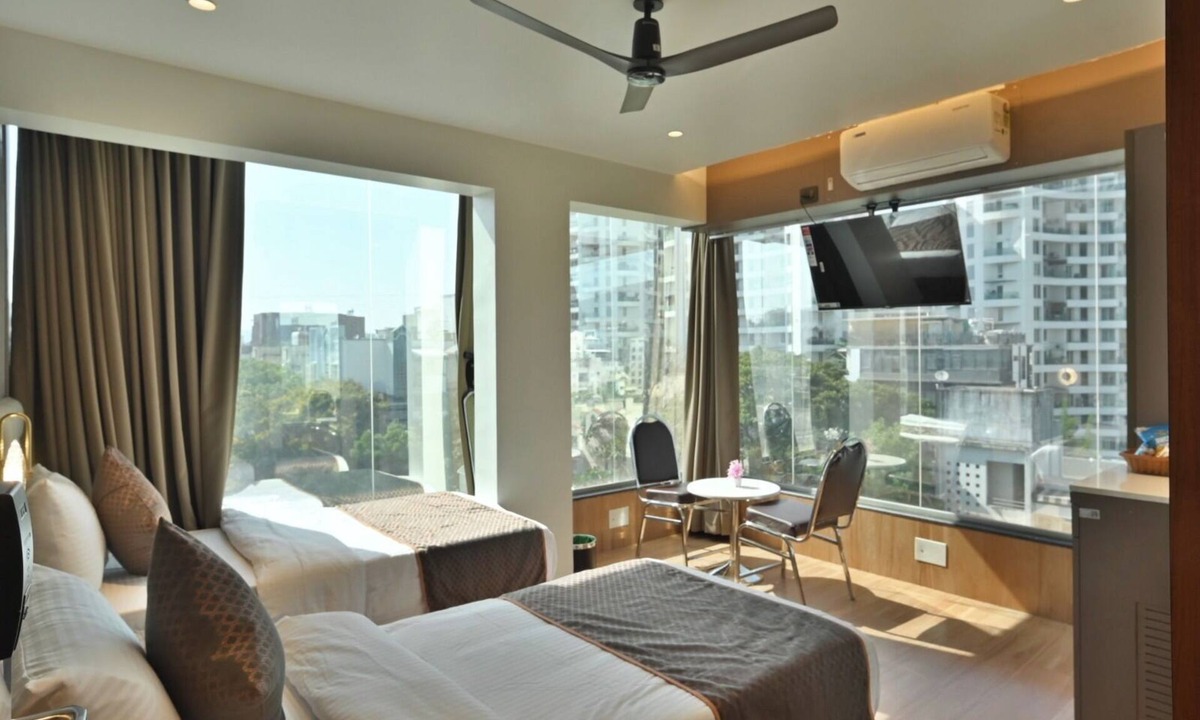 Aundh House | emersion residency