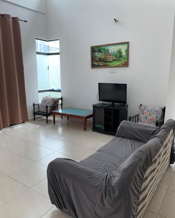 Kampung Dato' Ibrahim Fikri House | Emzoy Chukai private unit rest house