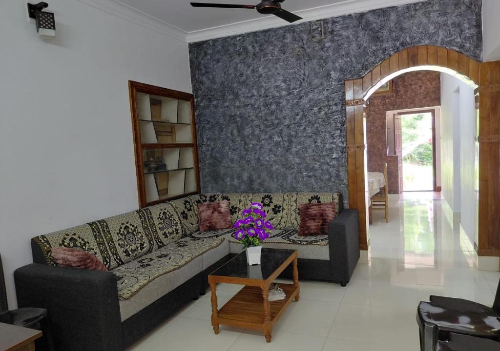 Muvattupuzha House | Eterna Cottage Muvattupuzha