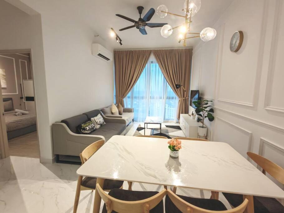 Bandar Kota Bharu Apartment | Eternity Live3@Troika Residence Kota Bharu-2BR8pax