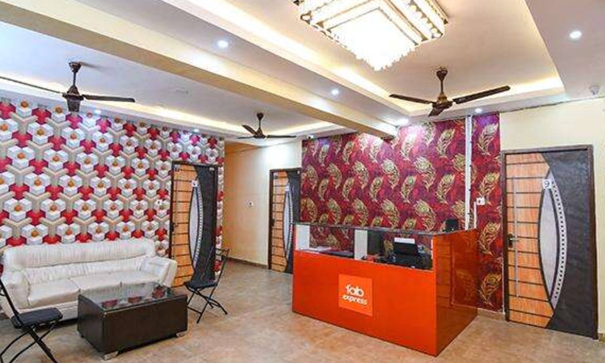 Chinar Park Hotel | Fabexpress Comfort Inn