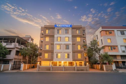 Baner Hotel | FabHotel 24 Baner - Nr MCF Camp