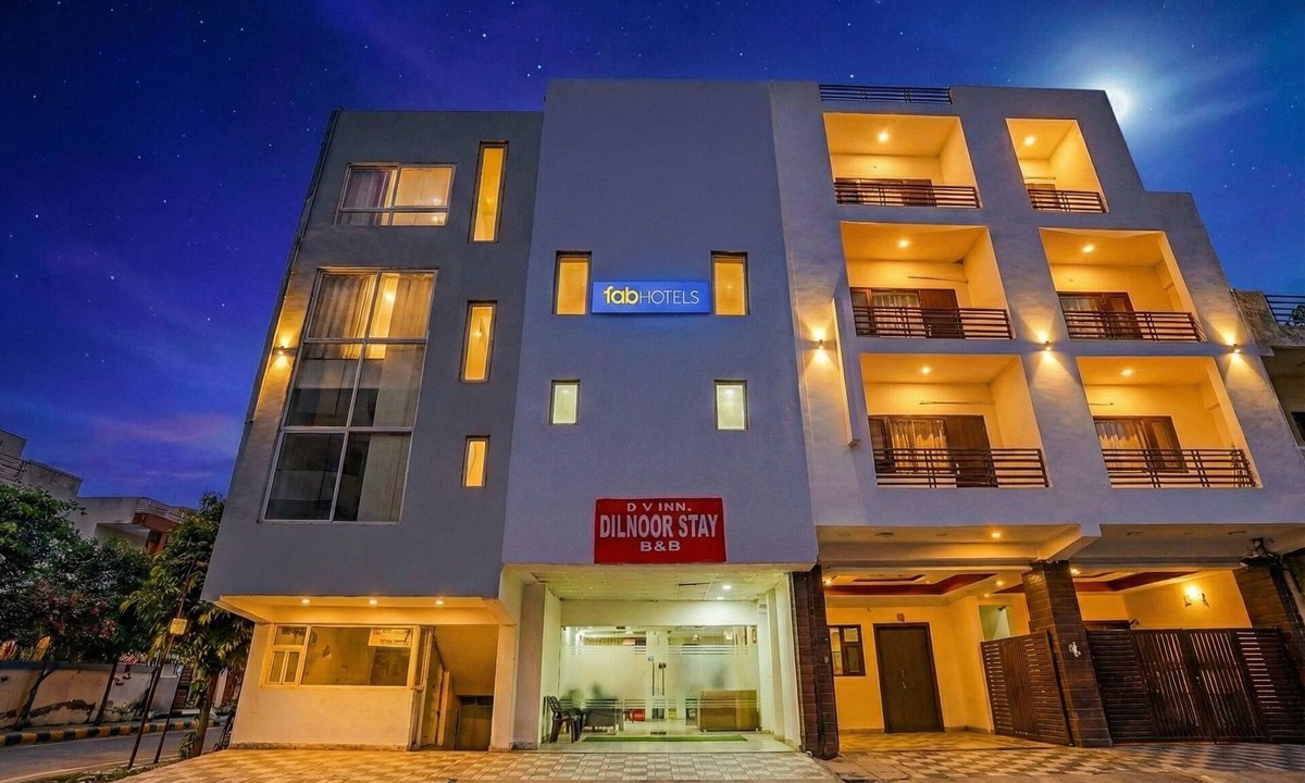 Mahipalpur Extension Hotel | Fabhotel Dilnoor Stay