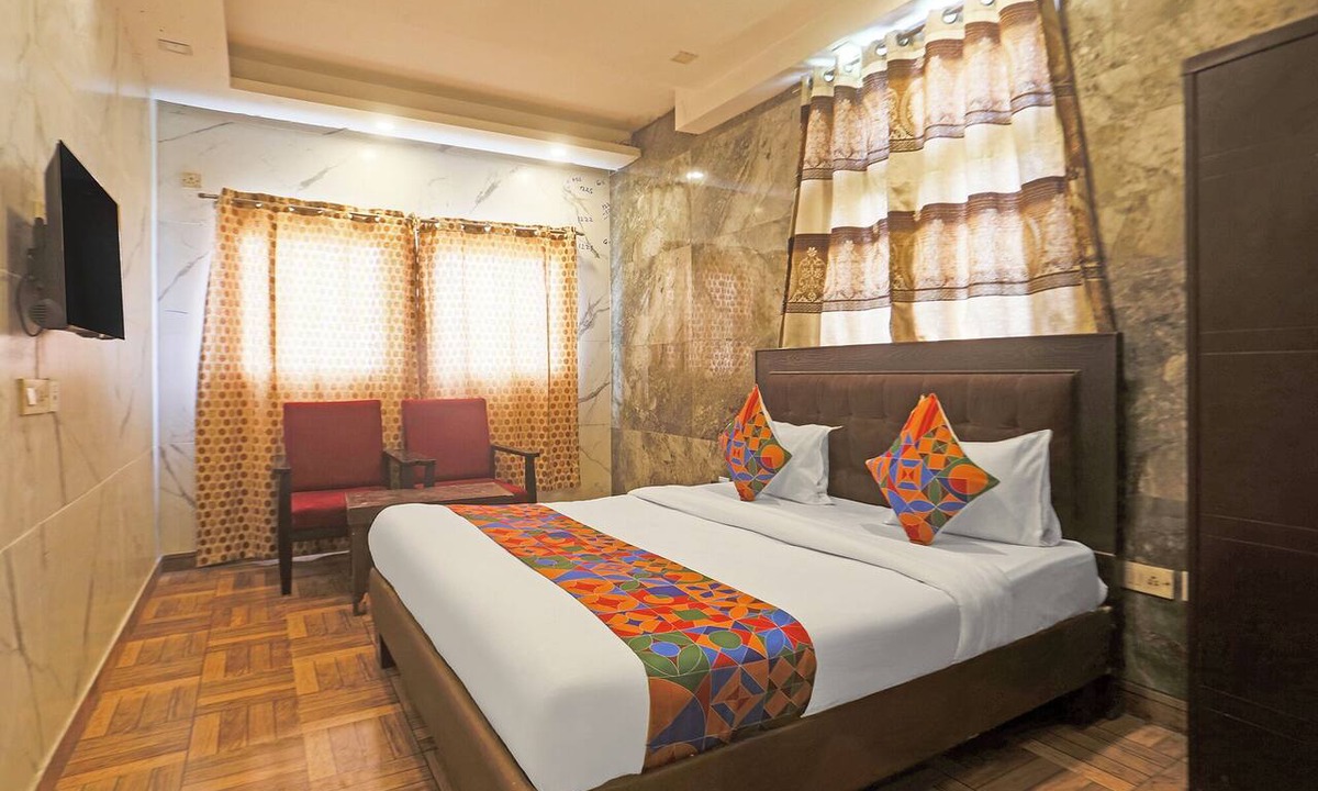 Kalkaji Hotel | FabHotel Gera’s