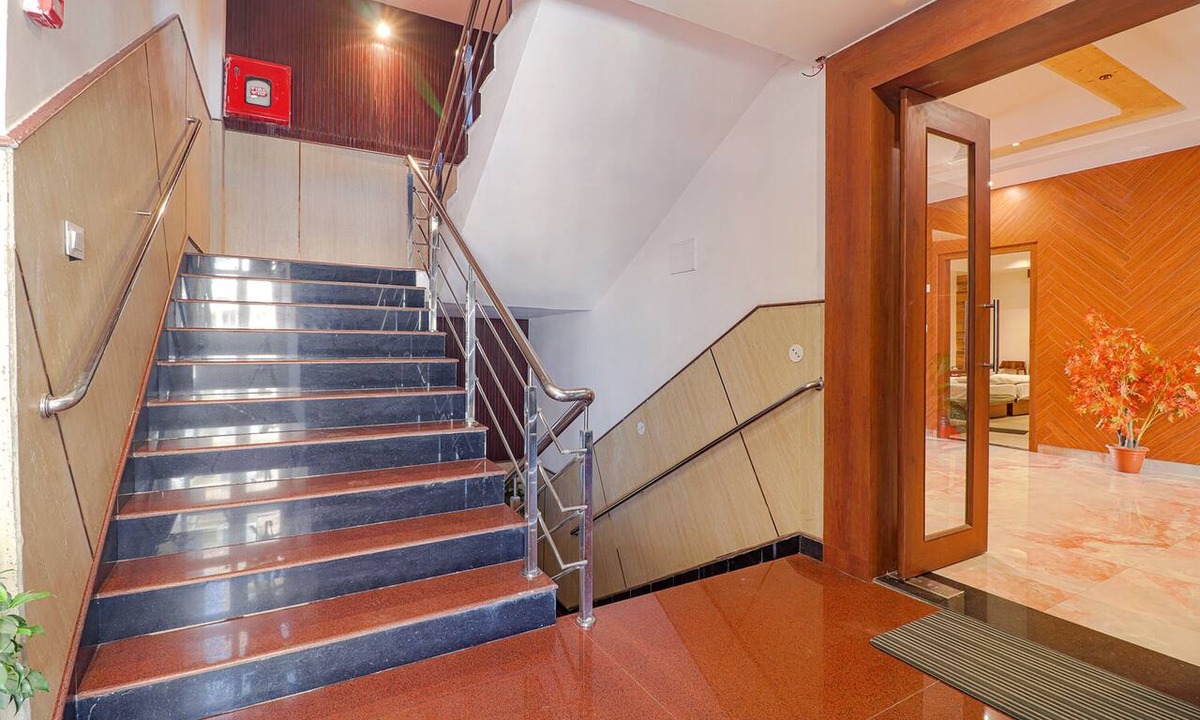 Danapur Hotel | Fabhotel Grand Arya