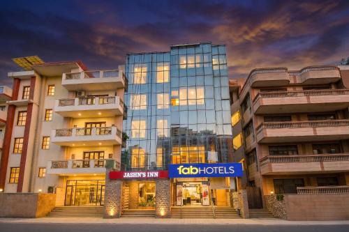 Jasola Hotel | FabHotel Grand Jashn