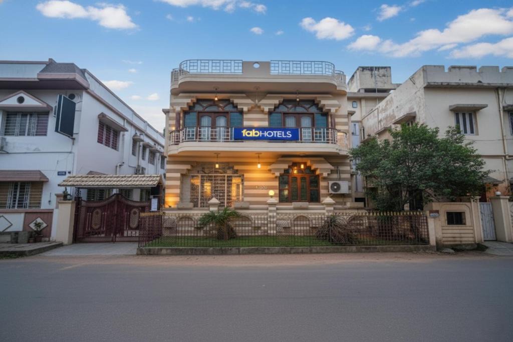 Sector II Hotel | FabHotel Heritage Inn