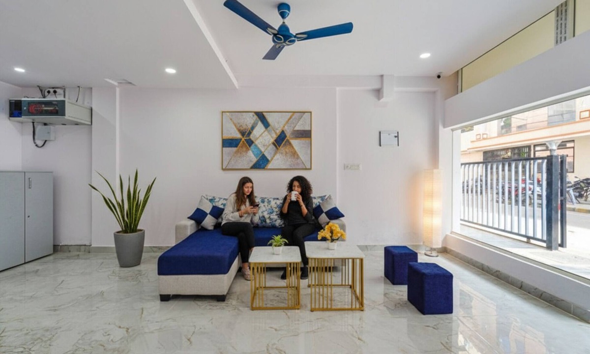 Koramangala Hotel | FabHotel Ivory Pearl Koramangala Bangalore