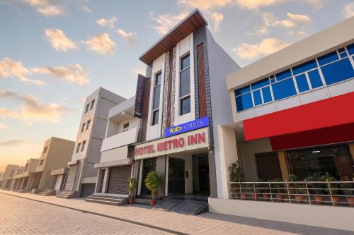 New Delhi Hotel | FabHotel Metro Inn I