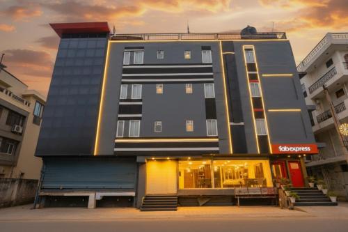 New Delhi Hotel | FabHotel PP Residency