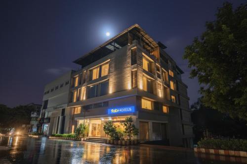 Maharana Pratap Nagar Hotel | FabHotel Prime The Bentree