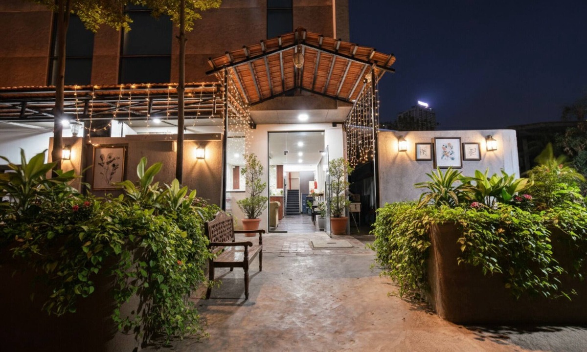 Nanakram Guda Hotel | FabHotel Prime Unnam