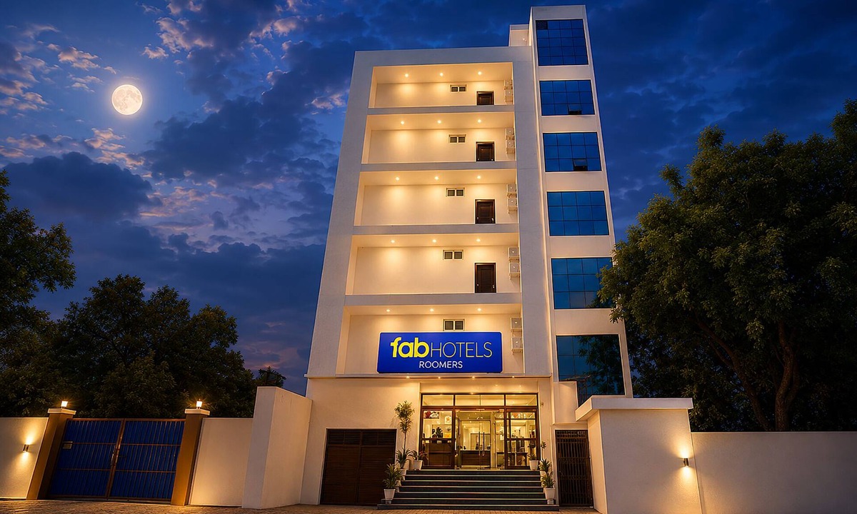 Kakarmatha Hotel | Fabhotel Roomers