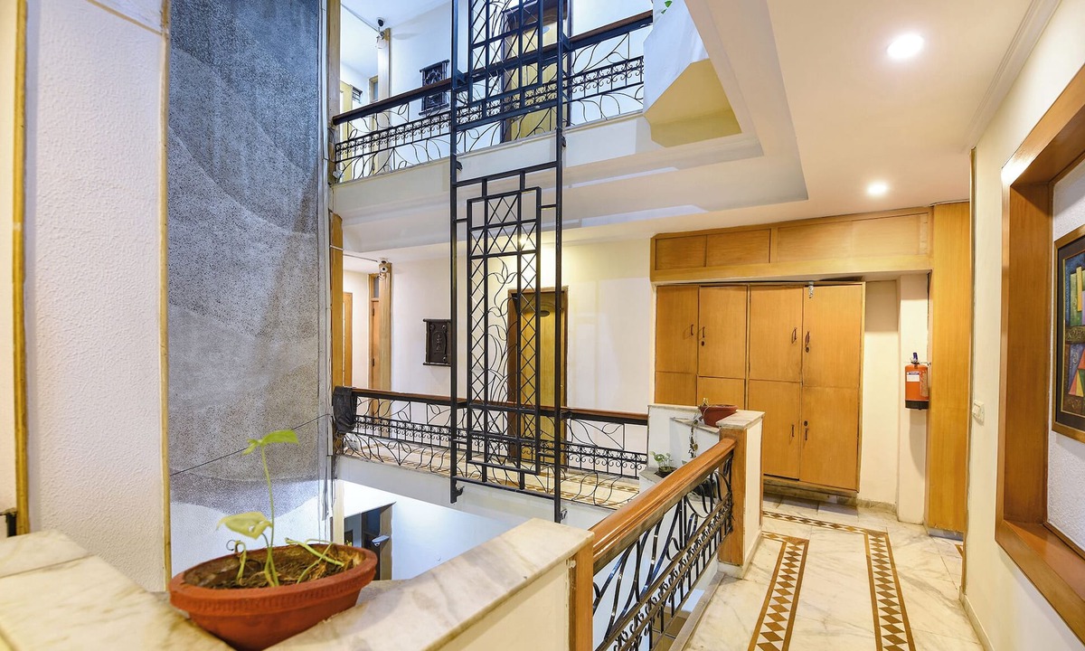 DLF Phase 3 Hotel | Fabhotel Siris 18