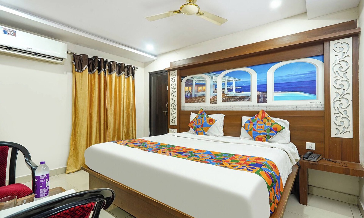 Dabagardens Hotel | Fabhotel Sitara Grand - Nr Jagadamba Junction