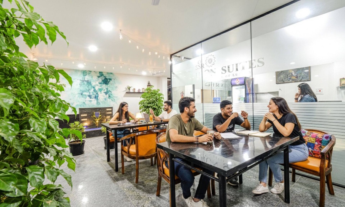 Serilingampally Hotel | Fabhotel Ssr Ikon Suites