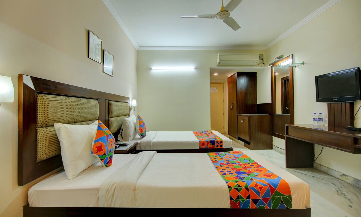 DLF City Hotel | Fabhotel Staywell