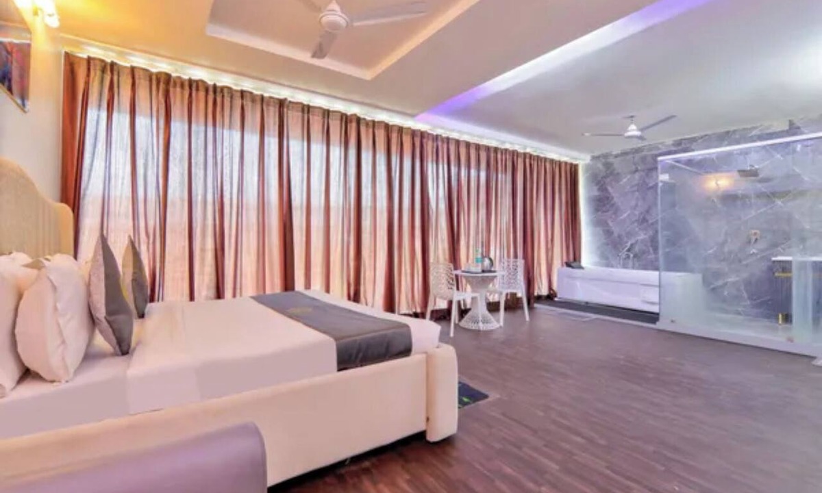 Pashim Vihar Hotel | Fabhotel Swastik