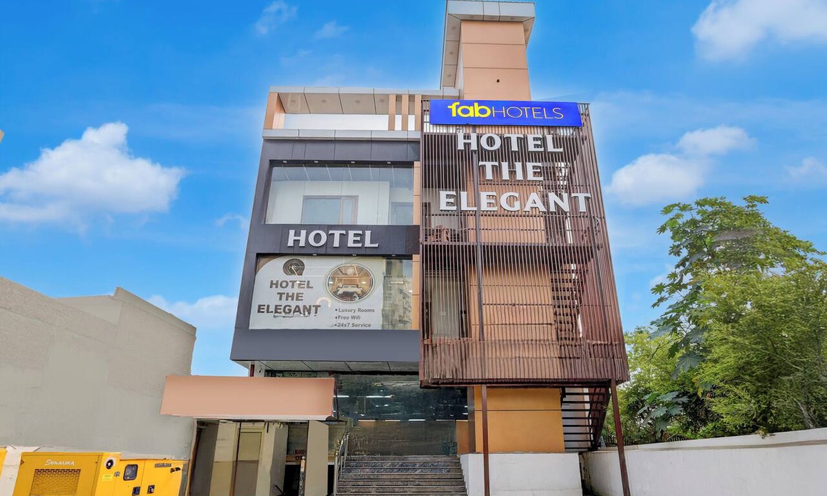 Meerut Hotel | FabHotel The Elegant - 150 Meters From Delhi Public School Meerut