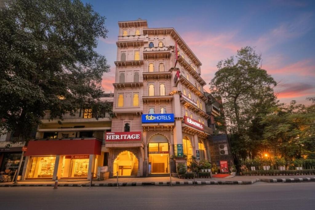 Kalkaji Hotel | FabHotel The Heritage