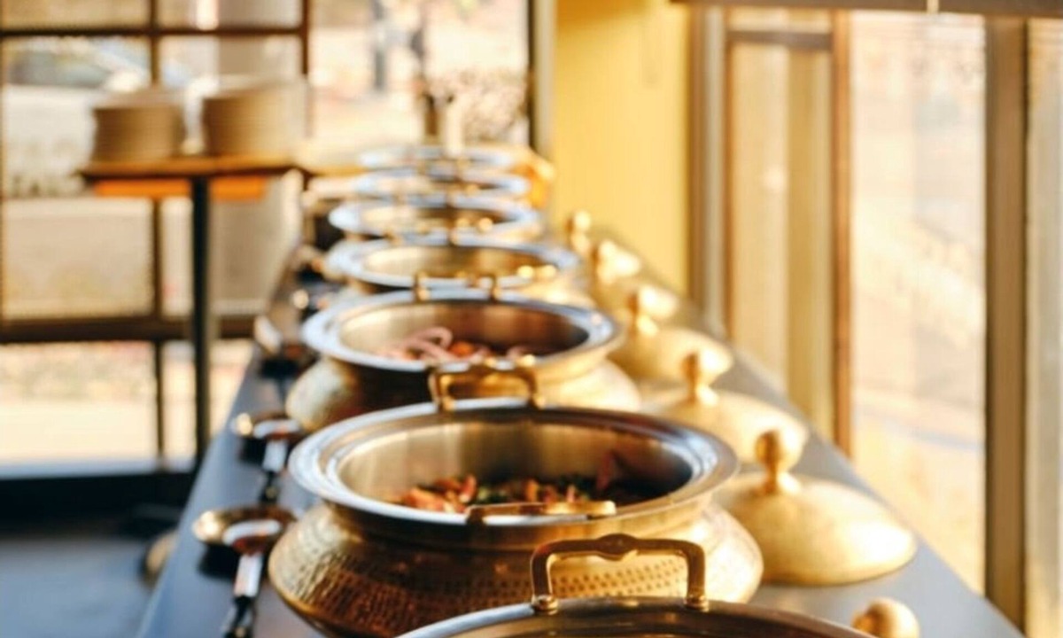 Maduravoyal Hotel | Fabhotel V Inn Rooms - Nr Sree Ramanatheeswarar temple