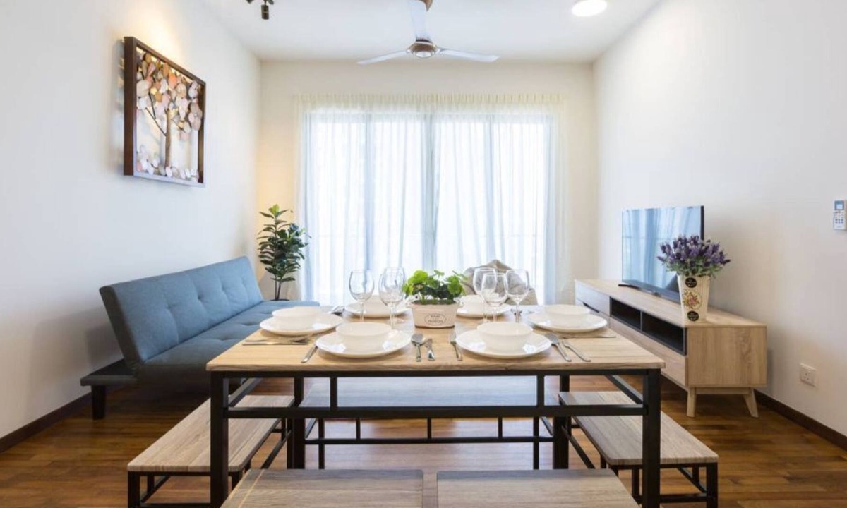 Seri Tanjung Pinang House | Family home close to Straits Quay