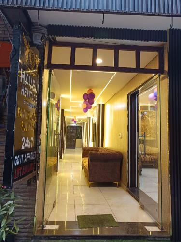 Nizamuddin East Hotel | Family Hotel Near Nizamuddin Gate No 4