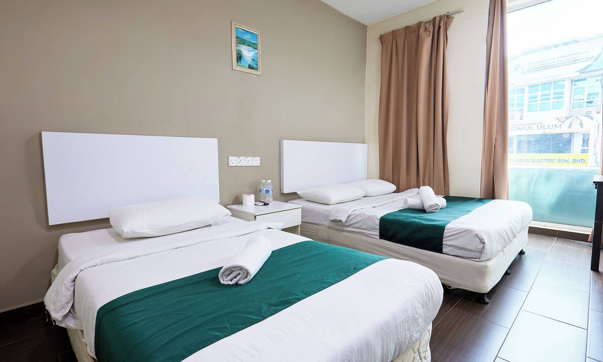 Batu Caves Hotel | Fast Hotel Sri Gombak Near Batu Caves
